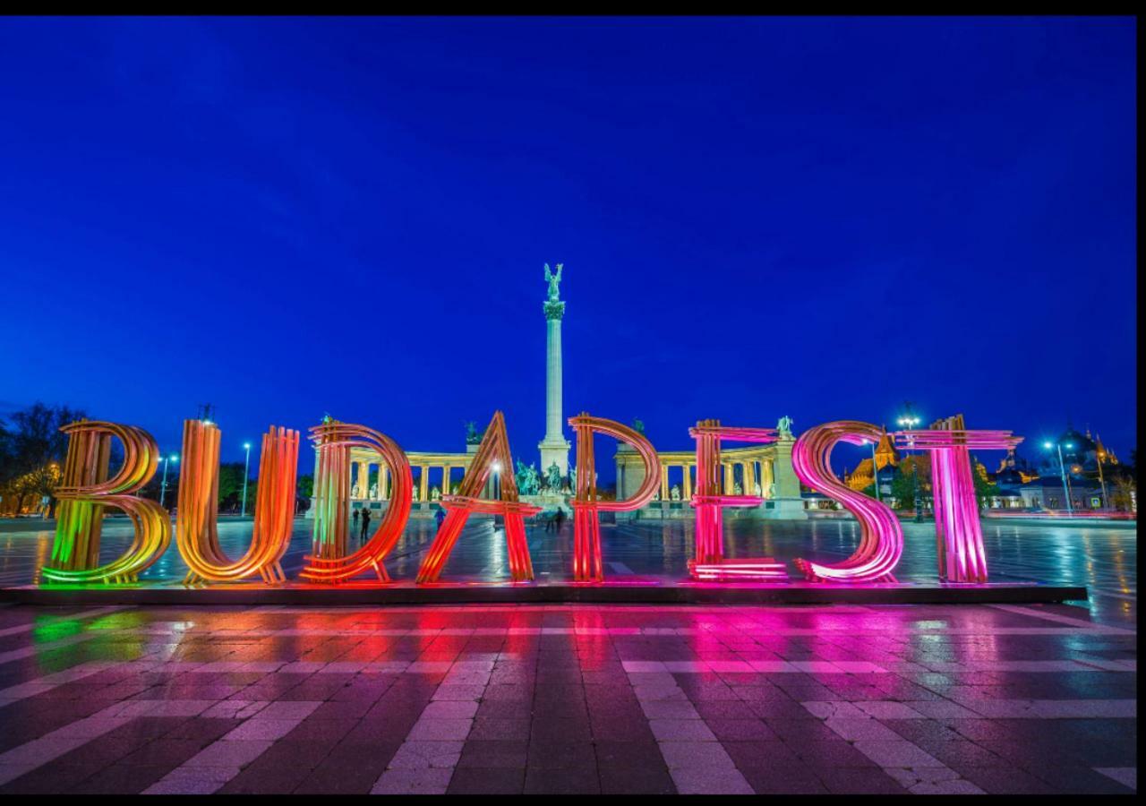 1,5 szobás lakás terasszal,közel a Széchenyi fürdőhöz Budapest Esterno foto